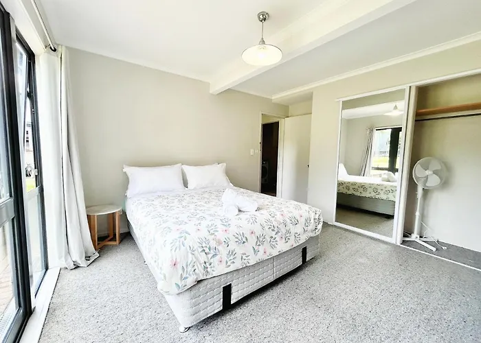 5 Bedrooms 3 Bathroom Family House Rotorua