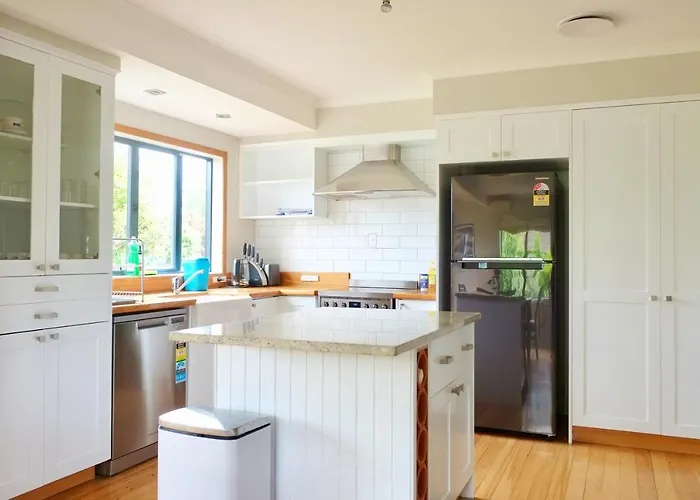 5 Bedrooms 3 Bathroom Family House Holiday home
