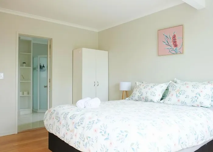 5 Bedrooms 3 Bathroom Family House Rotorua
